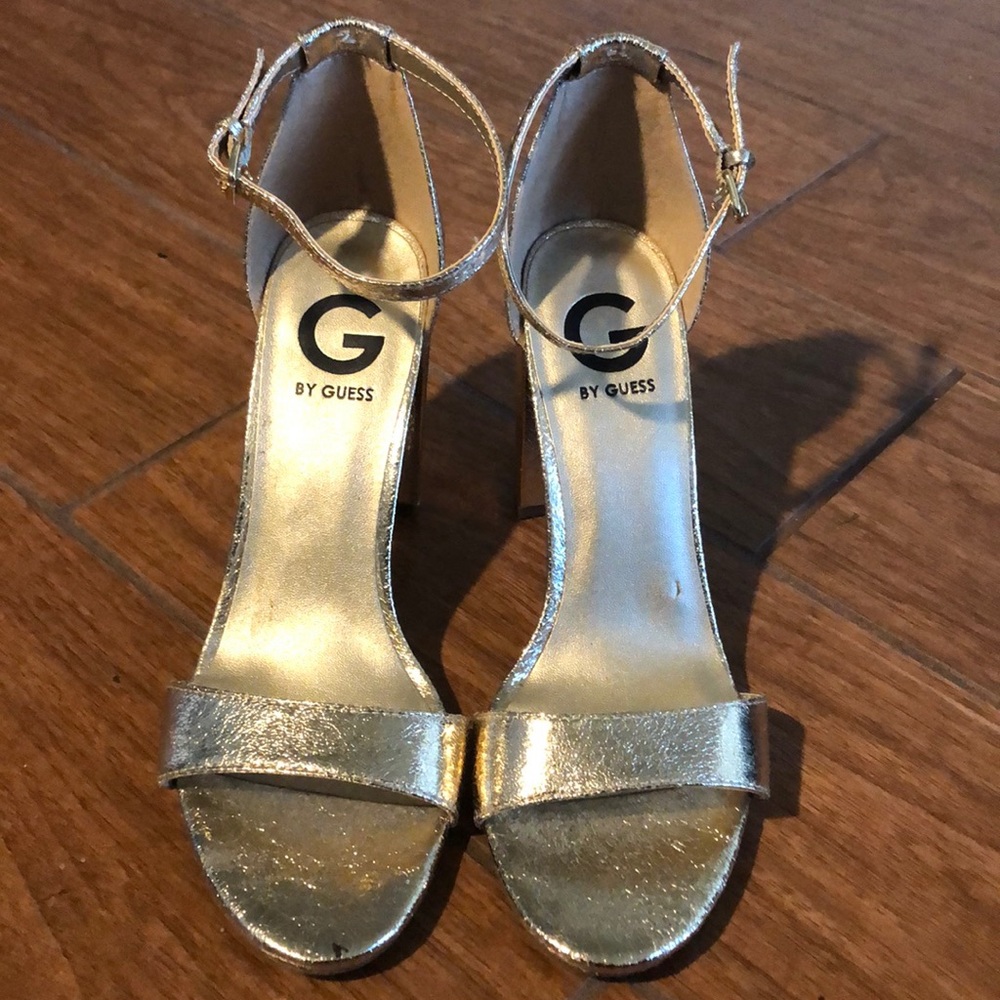 Guess Gold Block Heels - Picture 2 of 11